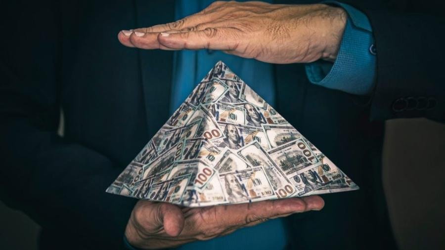 Maiores Golpes Envolvendo Criptomoedas do Mundo: Fraudes Bilionárias 12 Maiores Golpes Envolvendo Criptomoedas do Mundo: Fraudes Bilionárias